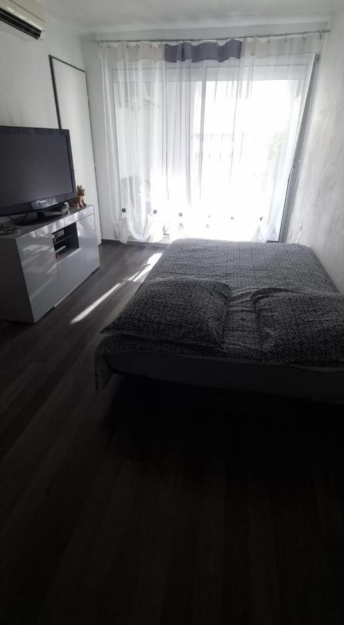 Nouveau Bien Lumineux Tout Confort En Centre Ville 塞特港 外观 照片