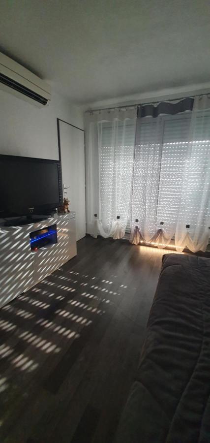 Nouveau Bien Lumineux Tout Confort En Centre Ville 塞特港 外观 照片